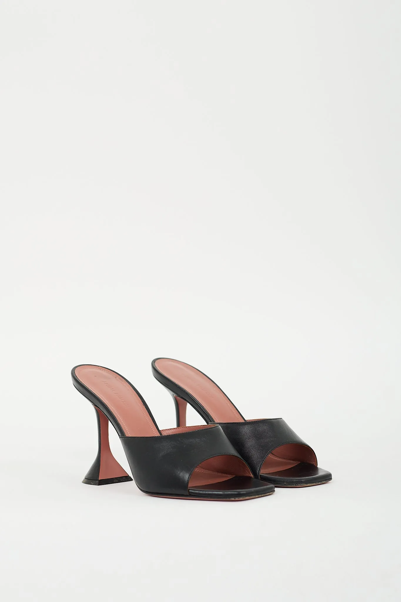 Black Leather Lupita Mule
