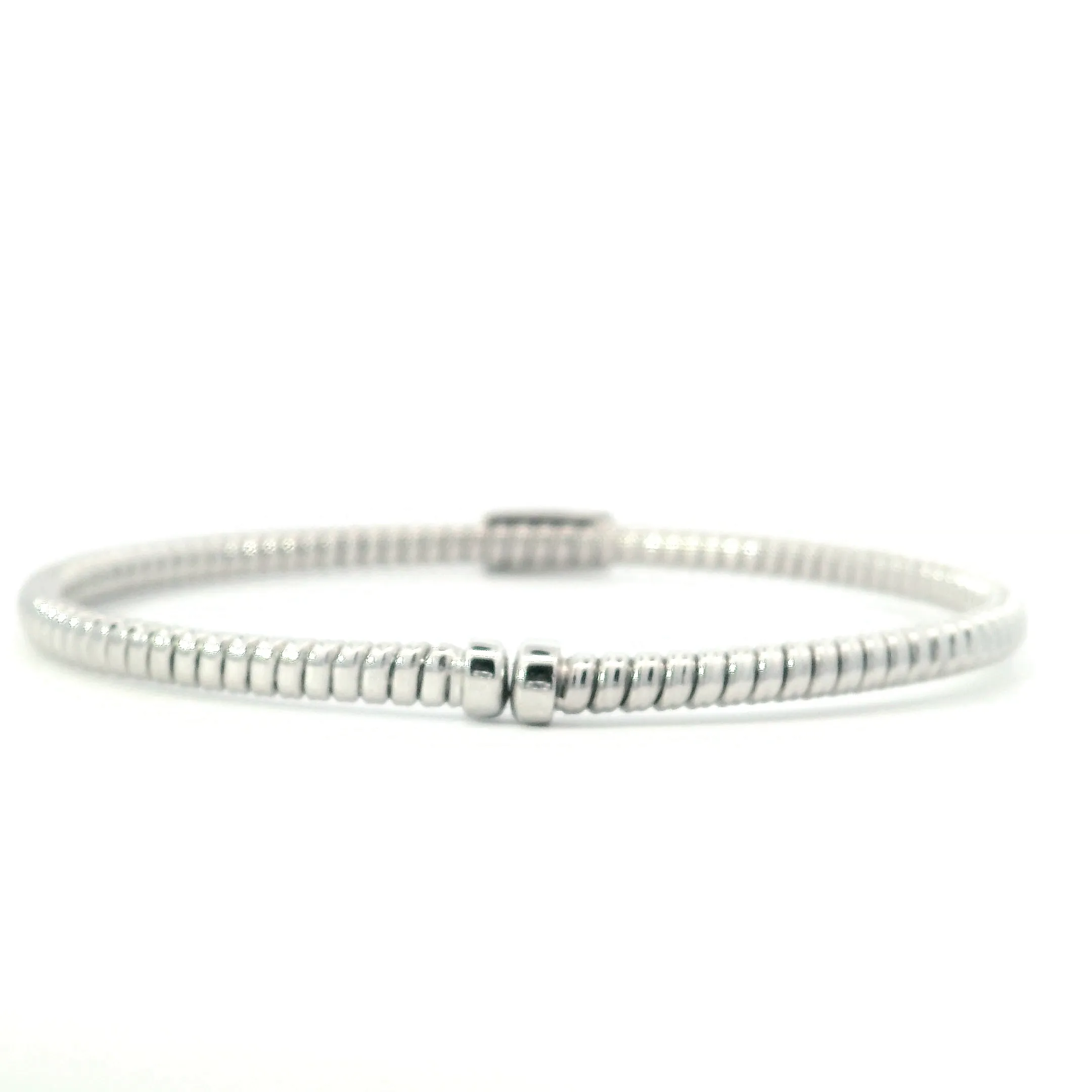 Flexible gold and diamond bracelet
