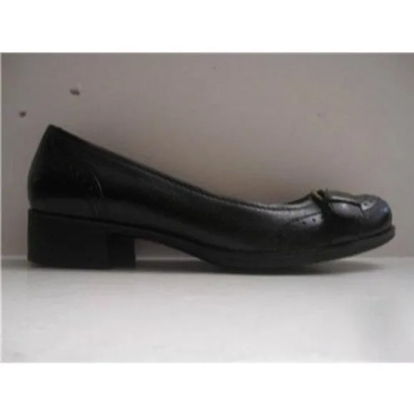 Naturalizer PREMA, Size 7, Black Leather & Brass Flats