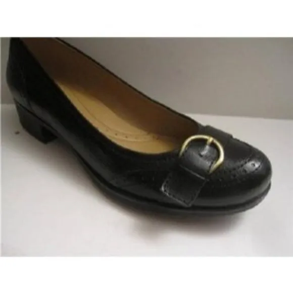 Naturalizer PREMA, Size 7, Black Leather & Brass Flats