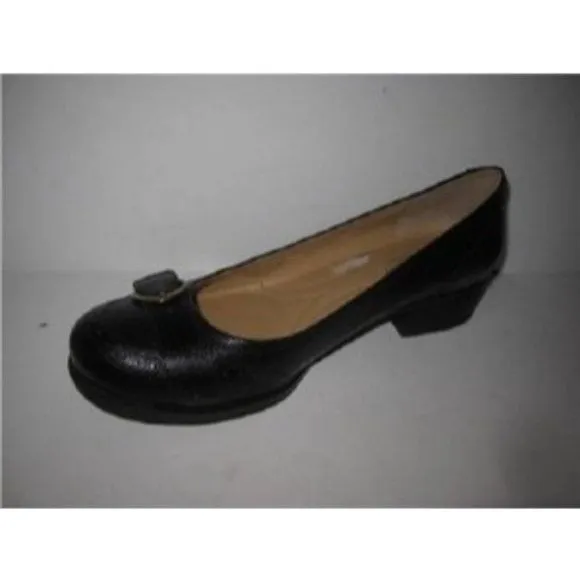 Naturalizer PREMA, Size 7, Black Leather & Brass Flats