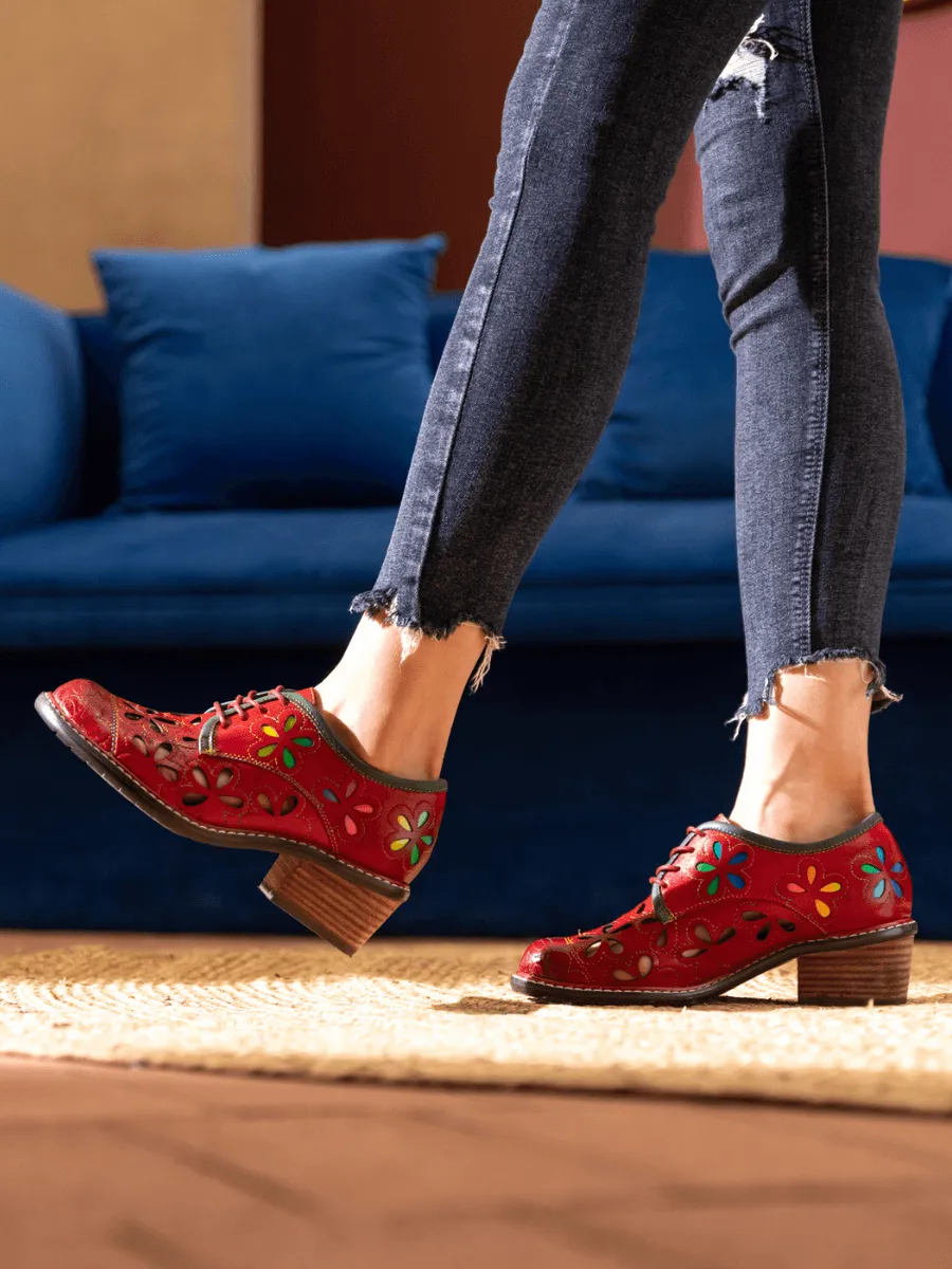 SOFFIA | IT JUST DAISY PERFORATED LEATHER OXFORD